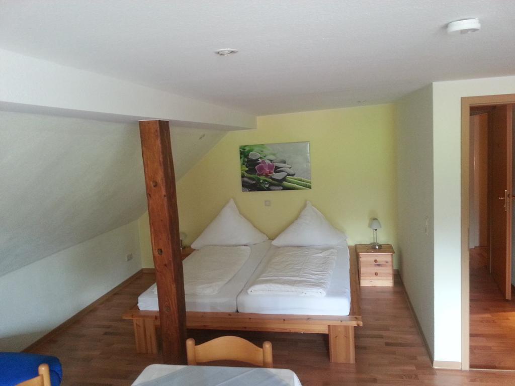 Landgasthof Lang Zum Adler Oberkalbach Buitenkant foto