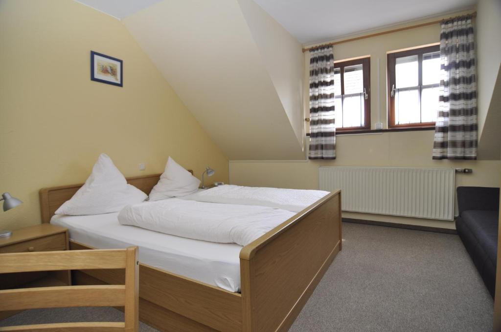 Landgasthof Lang Zum Adler Oberkalbach Kamer foto